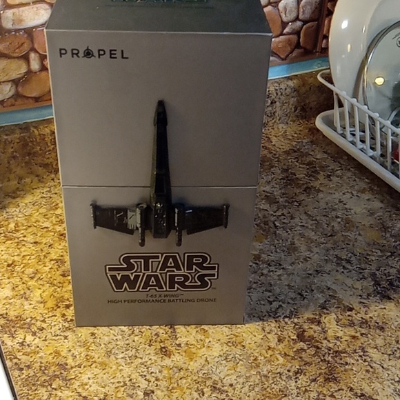 LIMITED EDITION STARWARS DRONES ONLY 500 MADE BOTH BRAND NEW NEVER UNBOXED - Picture 2 of 3